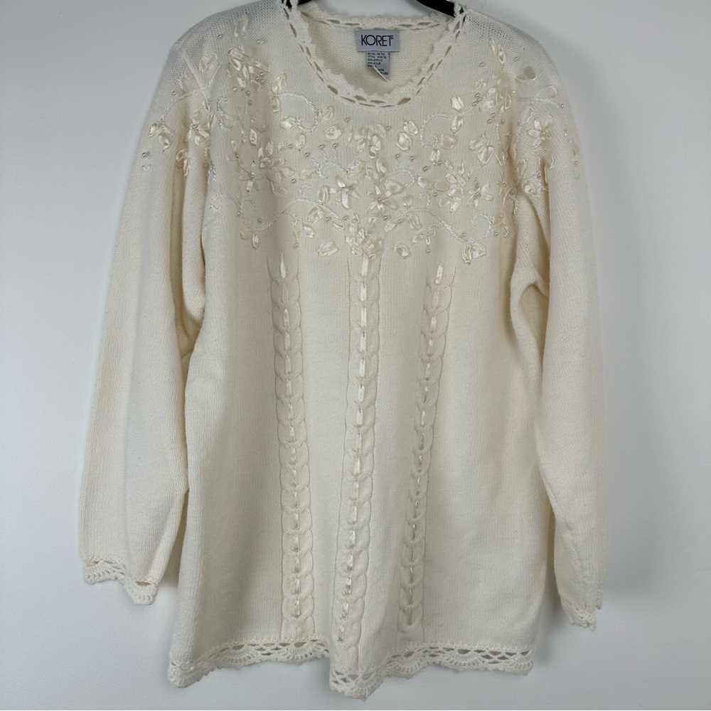 Koret‎ Sweater Size Large White Embroidered Beaded Crocheted Trim Cottagecore